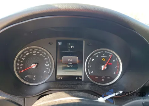 2017 Mercedes-Benz C 300 4Matic z USA, uszkodzony, nr VIN WDDWJ4KB3HF337581